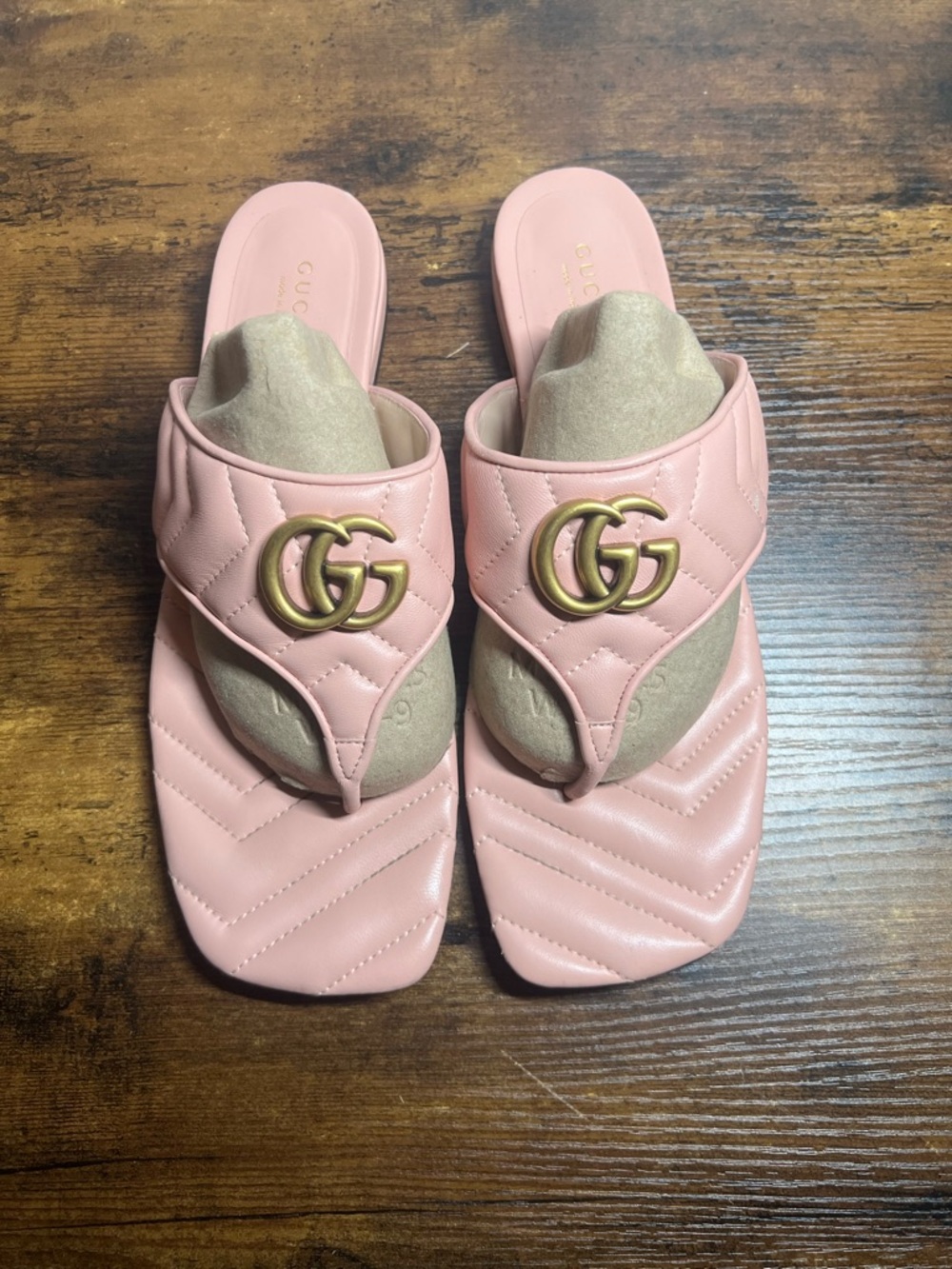 Gucci Pink Marmont Quilted Leather Thong Sandal perfect pink 39.5 - Picture 2 of 10